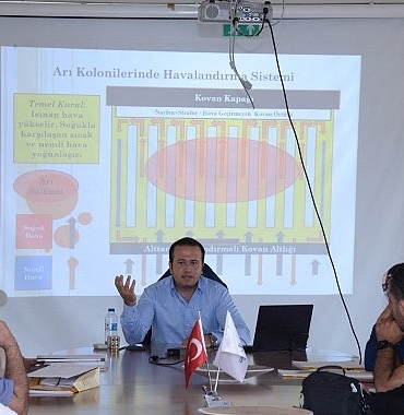 bal-ureticilerine-sonbahar-ve-kislatma-egitimi.jpg