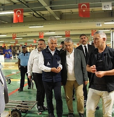 balik-sezonu-basladi-denizde-palamut-bollugu-esnafin-yuzunu-guldurdu.jpg