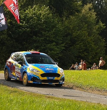 basarili-rallici-mutlulugunu-baskan-aydinla-paylasti.jpg