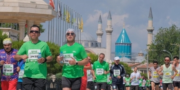baskan-altay-4-uluslararasi-konya-yari-maratonu-kayitlarinin-basladigini-duyurdu.jpg