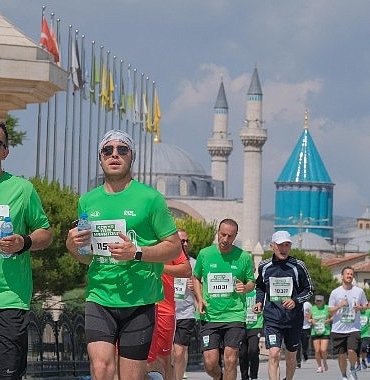 baskan-altay-4-uluslararasi-konya-yari-maratonu-kayitlarinin-basladigini-duyurdu.jpg