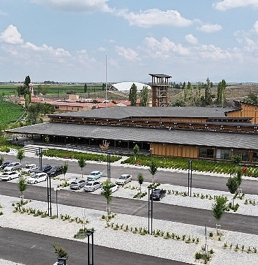 baskan-altay-catalhoyuk-tanitim-ve-karsilama-merkezi-11-ayda-100-binden-fazla-ziyaretciyi-agirladi.jpg