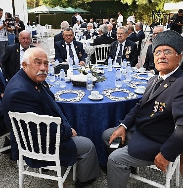 baskan-aydin-sehit-yakinlari-ve-gaziler-ile-bir-araya-geldi.jpg