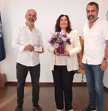 baskan-cerciogluna-fenerbahcelilerden-ziyaret.jpg