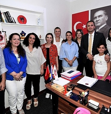 baskan-eskiden-bornova-arnavutlarina-ziyaret.jpg