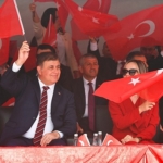 baskan-tugay-9-eylul-icin-mesaj-yayimladi-izmirin-daglarinda-her-daim-cicekler-actiracagimiza-soz-veriyorum.jpg