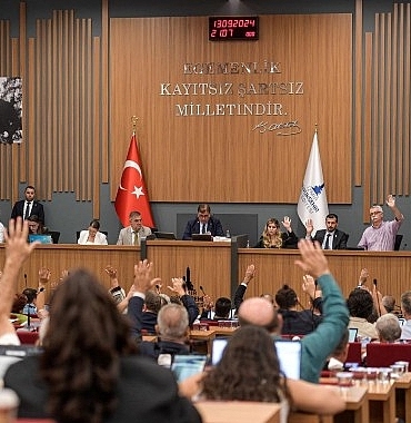 baskan-tugay-saygi-ve-baglilikla-sehrimize-hizmet-edecegiz.jpg