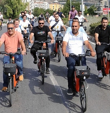 bayraklida-avrupa-hareketlilik-haftasi-kutlandi.jpg