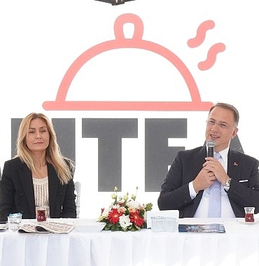 beylikduzu-belediye-baskani-mehmet-murat-calik-beslenme-saati-uygulamasi-tum-turkiyeye-ornek-oldu.jpg