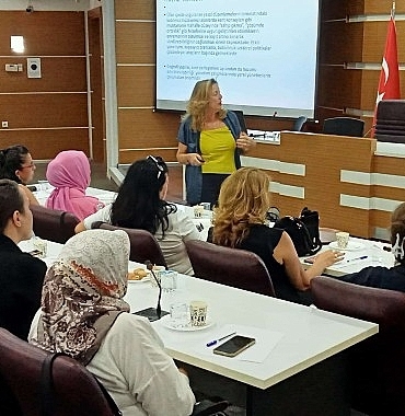 bornovada-kadin-muhtarlara-iklim-adaleti-egitimi.jpg