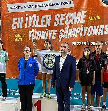 buyuksehir-sporcusu-masa-tenisinde-turkiye-sampiyonu-oldu.jpg