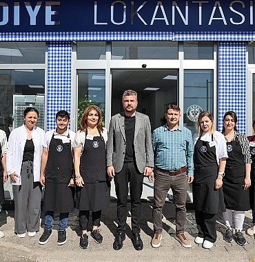 chp-genel-baskani-ozgur-ozel-talimat-verdi-buca-belediyesi-askida-yemek-uygulamasina-gecti.jpg