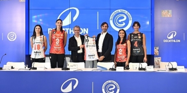 decathlon-eczacibasi-dynavit-kadin-voleybol-takiminin-teknik-sponsoru-oldu.jpg
