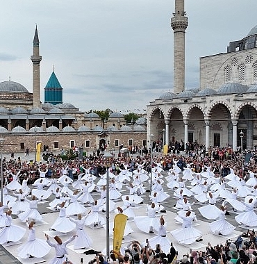 dunyayi-konyada-bulusturan-21-mistik-muzik-festivali-coskuyla-basladi.jpg