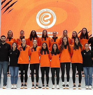 eczacibasi-dynavit-2024-2025-sezonunu-duzenledigi-basin-toplantisiyla-acti.jpg
