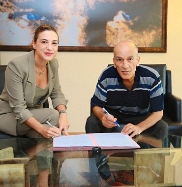 efes-selcukta-gelecegin-tohumlarini-ekecek-protokol.jpg