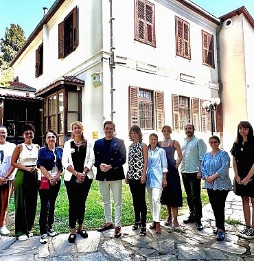 ege-universitesinden-bir-ilk-gorsel-iletisim-tasarimi-yuksek-lisans-programi-acildi.jpg