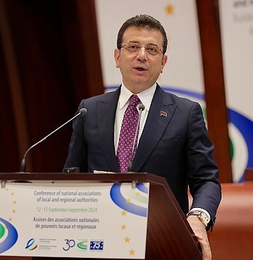 ekrem-imamoglu-ukrayna-filistin-yaklasimi-filistindeki-sivil-katliamlar-karsisinda-o-duyarliligi-ve-kararliligi-goremedik.jpg