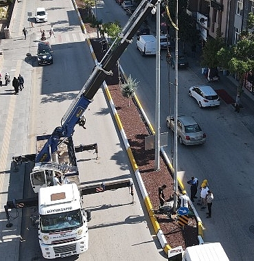 elektrik-direkleri-yenileme-calismasi-basladi.jpg