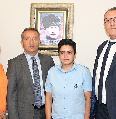 eshot-genel-muduru-bozoglu-kadin-soforumuze-darp-cezasiz-kalmayacak.jpg