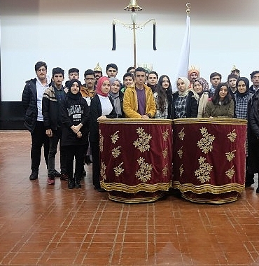 gencler-istanbulun-gizli-hazinelerini-kesfe-cikiyor.jpg