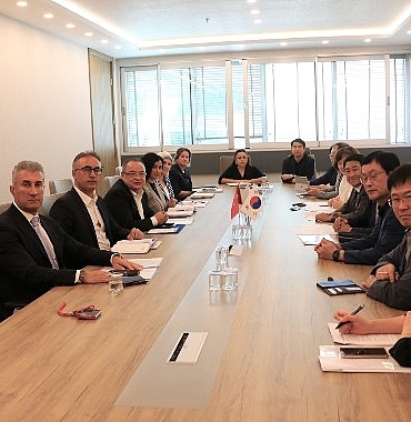 guney-kore-heyetinden-buyuksehir-belediyesine-ziyaret.jpg