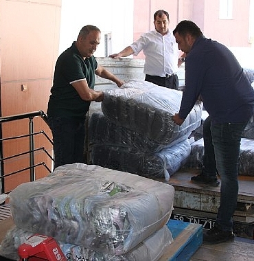 hemsehrimiz-cocuk-kiyafeti-bagisladi.jpg
