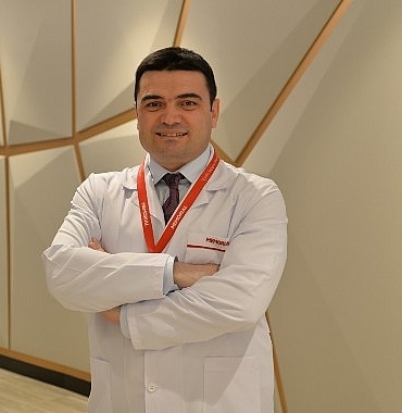 horlama-ve-bas-agrinizin-nedeni-burun-eti-sismesi-olabilir.jpg