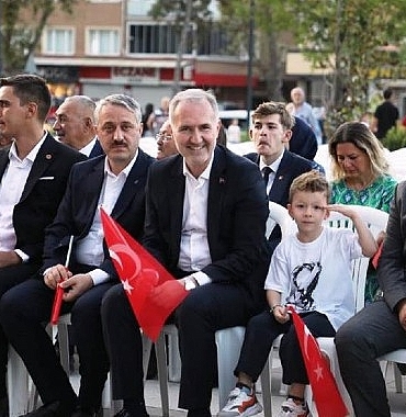 inegolde-kurtulus-coskusu-sokaklara-tasindi.jpg