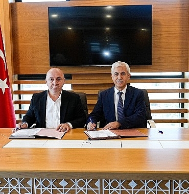 isu-dijital-donusum-ile-vatandaslara-zamandan-tasarruf-sagliyor-isu-ve-darica-belediyesi-arasinda-protokol-imzalandi.jpg