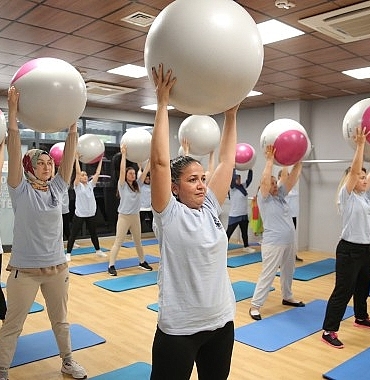 konakin-spor-okullarinda-kis-sezonu-basliyor.jpg