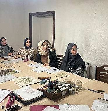 konya-buyuksehir-belediyesi-turk-islam-sanatlari-akademisinde-kayit-heyecani-basliyor.jpg