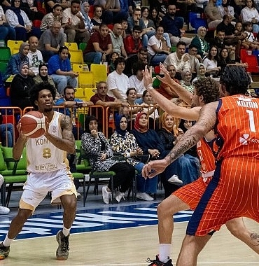 konya-buyuksehir-belediyespor-tblde-ilk-ic-saha-macinda-galip.jpg