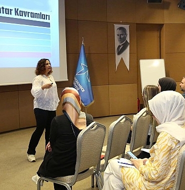 kucukcekmece-belediyesi-personele-yonelik-kurum-ici-egitimlerine-devam-ediyor.jpg