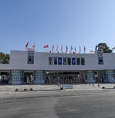 kulturparkin-kapilari-yenilenen-yuzuyle-acildi.jpg