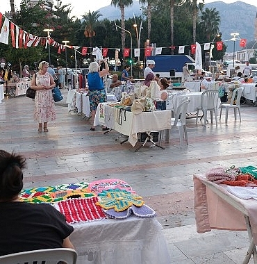 marifetli-eller-kermesine-buyuk-ilgi.jpg