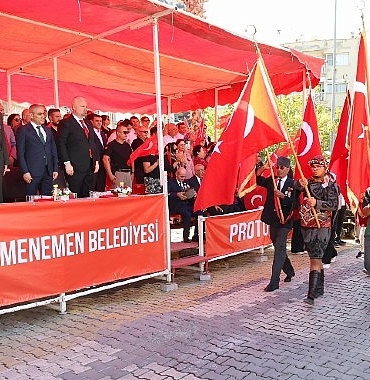 menemende-kurtulus-coskusu.jpg