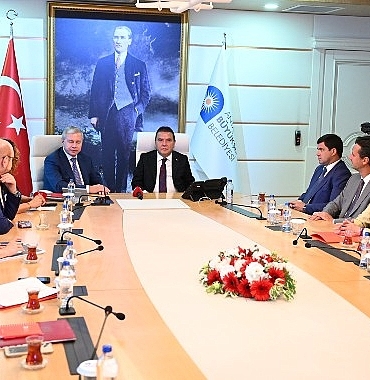 moskova-hukumet-bakani-baskan-boceki-ziyaret-etti.jpg