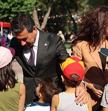 mugla-buyuksehir-belediyesi-ogrencilere-ve-ailelere-destek-olan-egitim-yardimlarini-2024-2025-egitim-ogretim-yilinda-yuzde-65-arttirdi.jpg