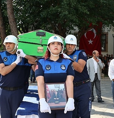 mugla-buyuksehir-belediyesi-zabita-daire-baskanligi-gorevinde-iken-vefat-eden-sevket-gulen-icin-buyuksehir-belediyesi-hizmet-binasinda-toren-duzenlendi.jpg