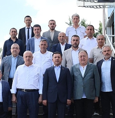 nevsehir-belediye-baskani-rasim-ari-nevsehir-ticaret-ve-sanayi-odasina-ntso-iade-i-ziyarette-bulundu.jpg