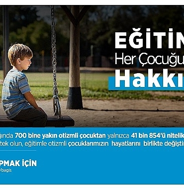 otizmli-ogrenciler-ders-zilinin-calmasini-bekliyor.jpg