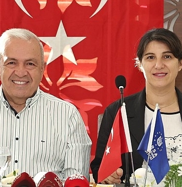 sadi-ozdemir-sokak-hayvanlarini-toplamayacagiz.jpg