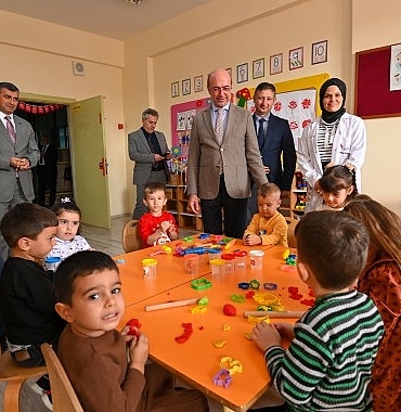 selcuklu-belediye-baskani-ahmet-pekyatirmaci-sule-yuksel-senler-anaokuluna-kazandirilan-fiziksel-aktivite-hareket-ve-oyun-alaninin-acilisina-katildi.jpg