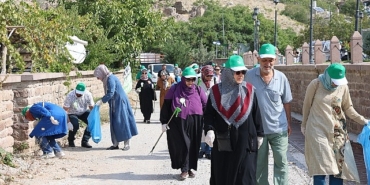 selcuklu-belediyesi-cevre-duyarliligi-adina-dunya-temizlik-gunu-dolayisiyla-sillede-doga-icin-adim-atiyoruz-etkinligi-duzenledi.jpg
