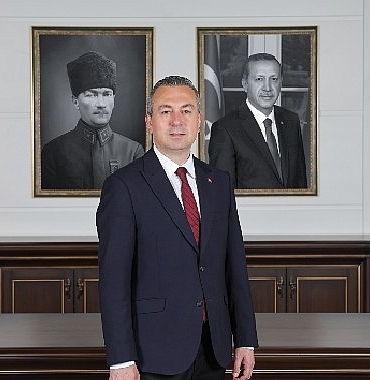 sivas-belediye-baskani-dr-adem-uzun-4-eylul-1919-sivas-kongresinin-105-yil-donumu-munasebetiyle-bir-mesaj-yayinladi.jpg