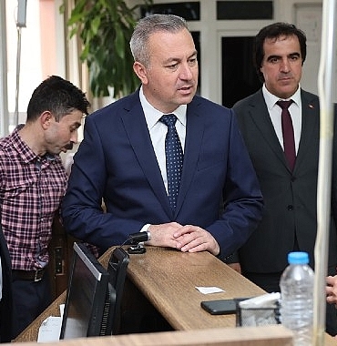 sivas-belediyesi-tarafindan-kentteki-ihtiyac-sahibi-vatandaslar-icin-gulkart-projesi-hayata-gecirildi.jpg