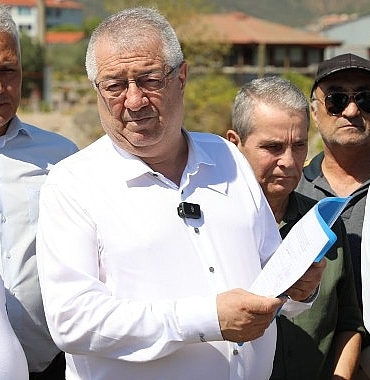 zeytinli-cayinda-yikilan-koprunun-yeniden-yapilmasi-isteniyor.jpg