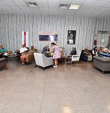 zubeyde-hanim-huzurevine-anlamli-destek.jpg