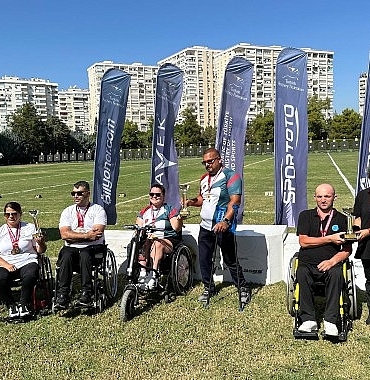 bagcilarli-sporculardan-buyuk-basari.jpg